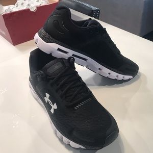 UA Under Armour HOVR Infinite 2 Running Shoe-Sz 13